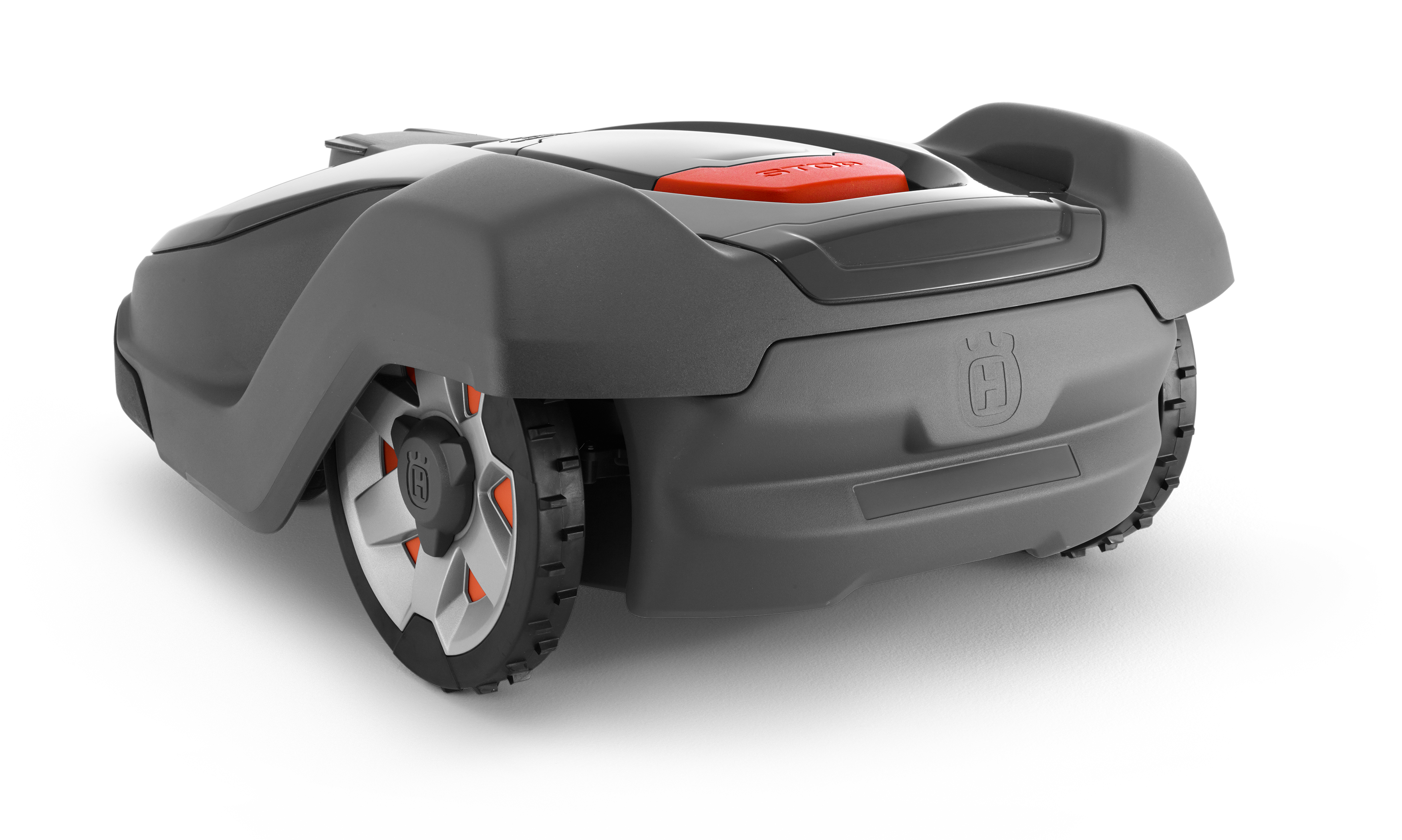 Melns Husqvarna zāles pļāvējs robots – Automower 430X modelis, skats no aizmugures