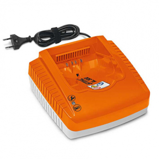 akumulatora lādētāja oranža detaļa un vads