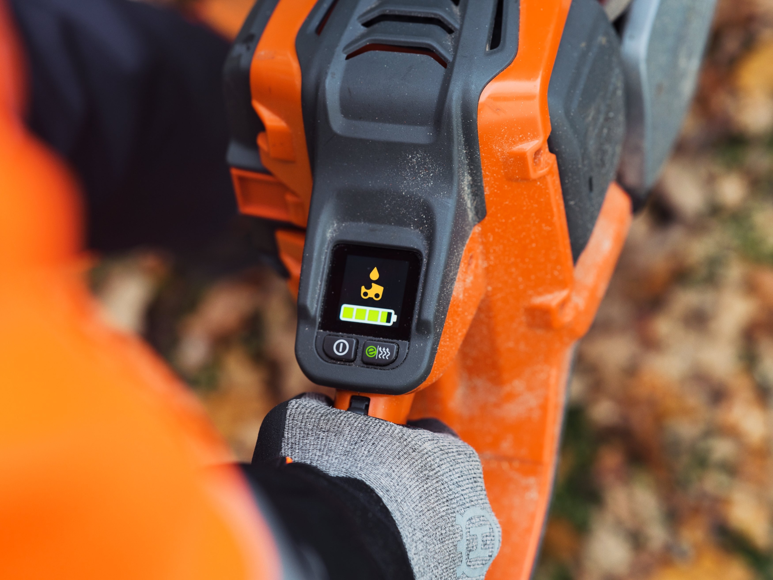 grafiskais displejs 550iXP grafiskais displejs uz 550ixp motorzāģa