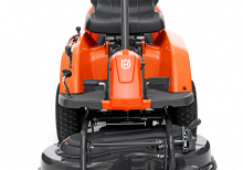 Oranžs Husqvarna raideris, modelis ''R112C'', skats no priekšas